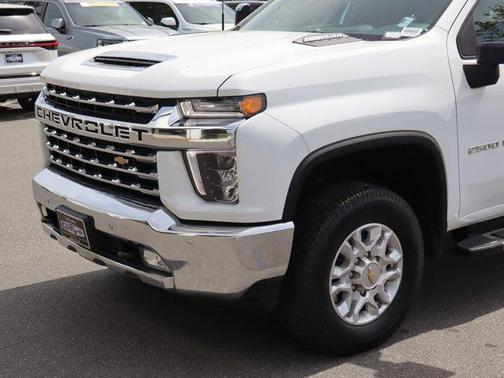 Summit White 2022 Chevrolet Silverado 2500 LTZ