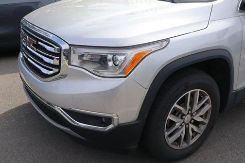 2017 GMC Acadia SLE-2