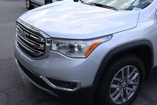2017 GMC Acadia SLE-2