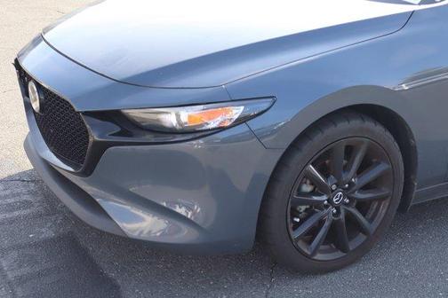2022 Mazda Mazda3 Carbon Edition