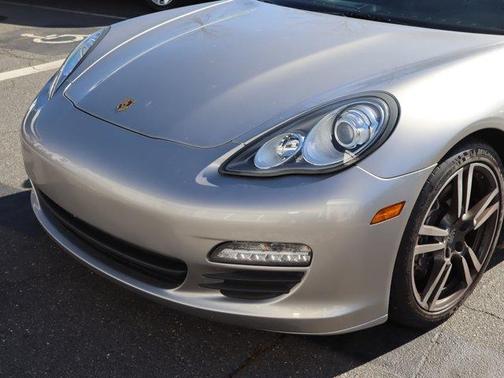 2013 Porsche Panamera 4