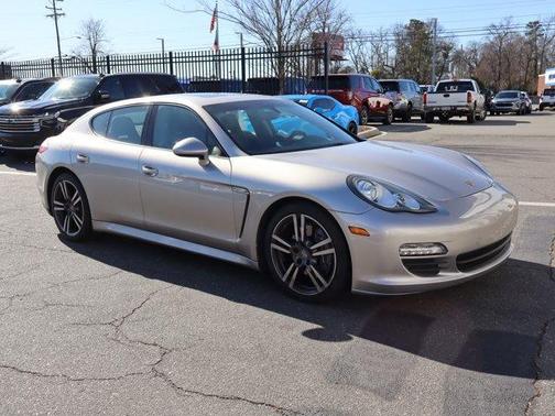 2013 Porsche Panamera 4