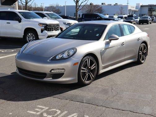2013 Porsche Panamera 4