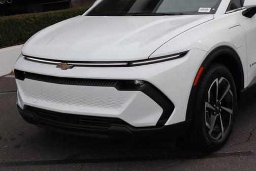2026 Chevrolet Equinox EV LT 2