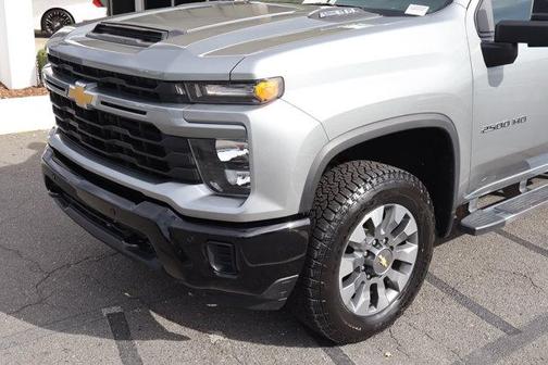 2025 Chevrolet Silverado 2500 Custom
