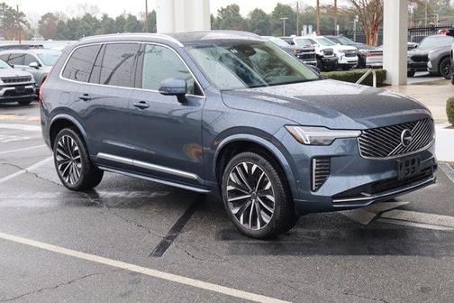 2025 Volvo XC90 B6 Plus 7-Seater