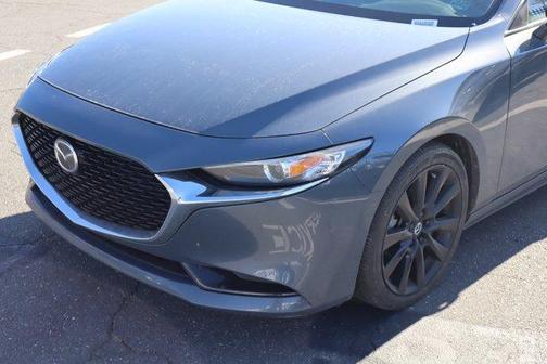 2023 Mazda Mazda3 2.5 S Carbon Edition