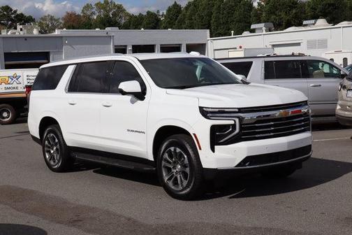 2025 Chevrolet Suburban LT