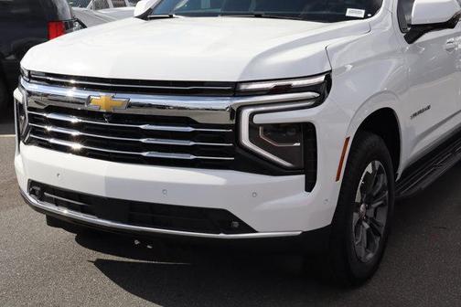 2025 Chevrolet Suburban LT