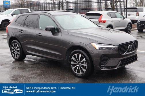 2025 Volvo XC60 B5 Plus