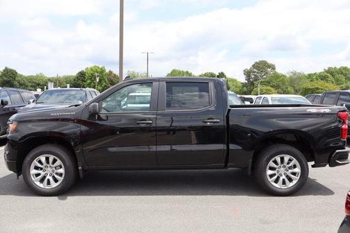 2025 Chevrolet Silverado 1500 Custom