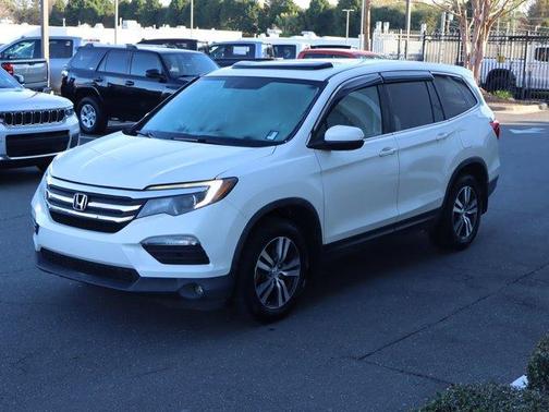 2017 Honda Pilot EX-L w/ Navigation