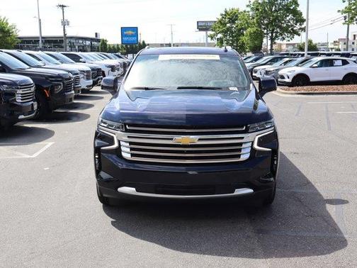 Midnight Blue Metallic 2024 Chevrolet Suburban High Country