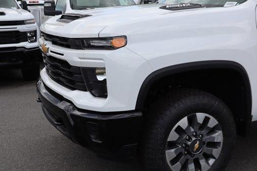 2025 Chevrolet Silverado 2500 Custom