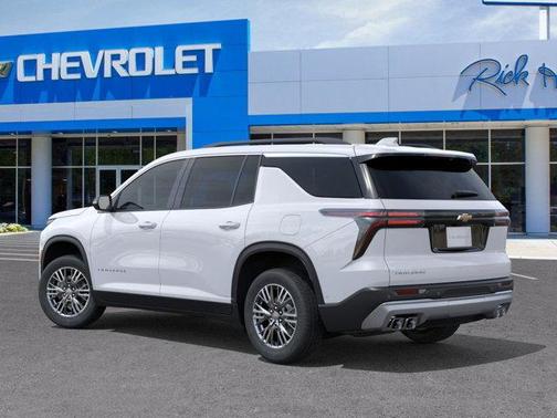2025 Chevrolet Traverse LT