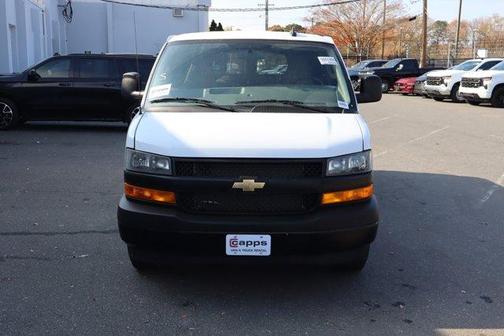 2023 Chevrolet Express 3500 LS