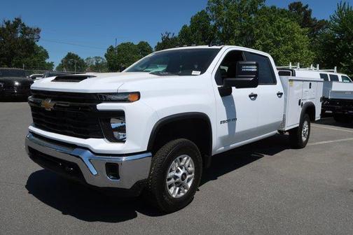 Summit White 2026 Chevrolet Silverado 2500 WT