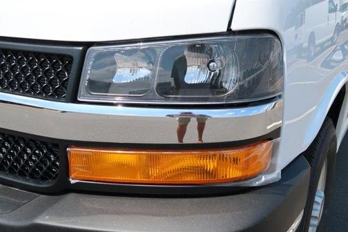 2025 Chevrolet Express 2500 Work Van