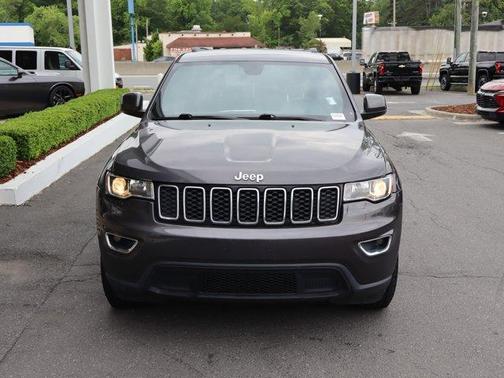Granite Crystal Clearcoat Metallic 2017 Jeep Grand Cherokee Laredo