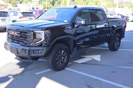 2025 GMC Sierra 1500 AT4X