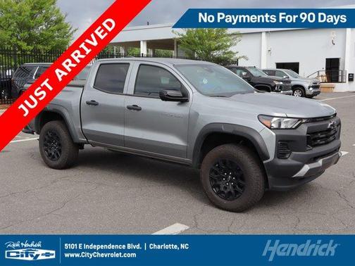 Sterling Gray Metallic 2024 Chevrolet Colorado Trail Boss