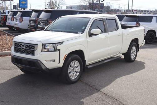 2023 Nissan Frontier SV