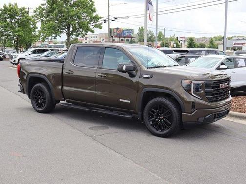 Deep Bronze Metallic 2023 GMC Sierra 1500 Elevation