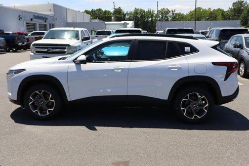 Summit White 2026 Chevrolet Trax LT
