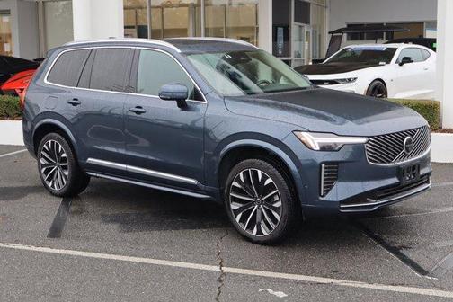 2025 Volvo XC90 PLUS