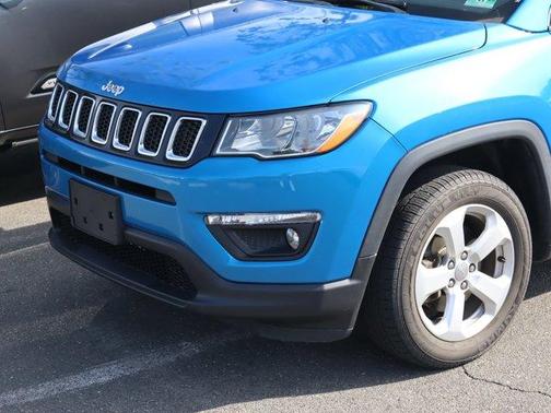 Laser Blue 2018 Jeep Compass Latitude