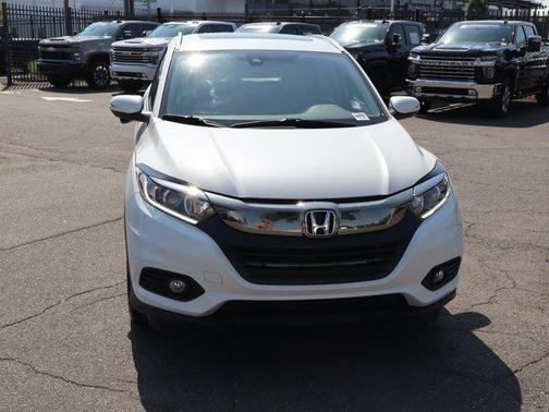 Platinum White Pearl 2022 Honda HR-V EX