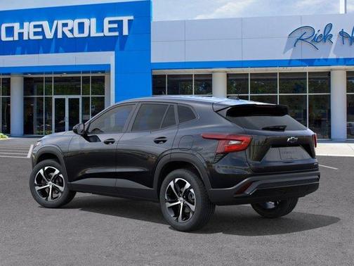 Mosaic Black Metallic 2026 Chevrolet Trax 1RS