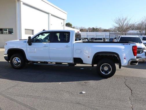 2024 Chevrolet Silverado 3500 LT