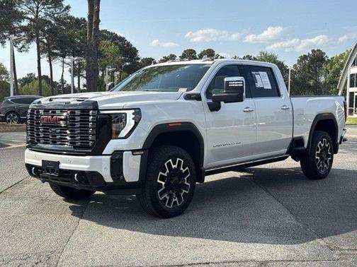 White Frost Tri-Coat 2025 GMC Sierra 2500 Denali Ultimate