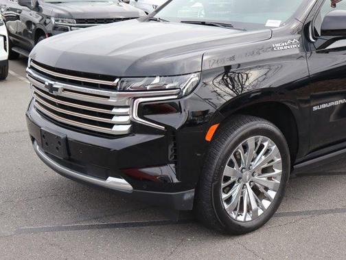 2022 Chevrolet Suburban High Country