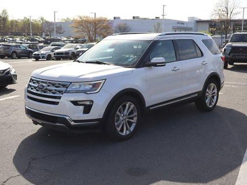 White Platinum Tri-Coat Metallic 2018 Ford Explorer Limited