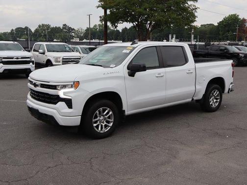 Summit White 2022 Chevrolet Silverado 1500 RST