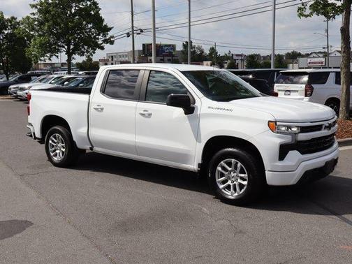 Summit White 2022 Chevrolet Silverado 1500 RST