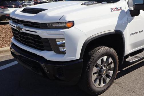 2024 Chevrolet Silverado 2500 Custom