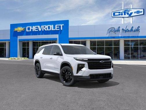 Summit White 2026 Chevrolet Traverse LT