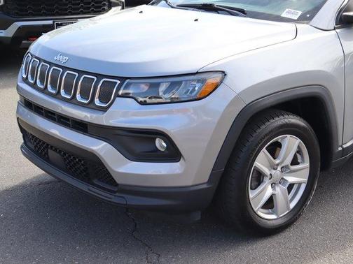 Billet Silver Metallic Clearcoat 2022 Jeep Compass Latitude