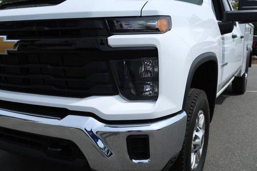 Summit White 2026 Chevrolet Silverado 2500 WT
