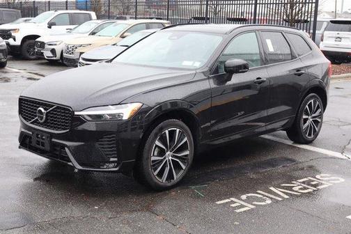 2025 Volvo XC60 B5 Plus