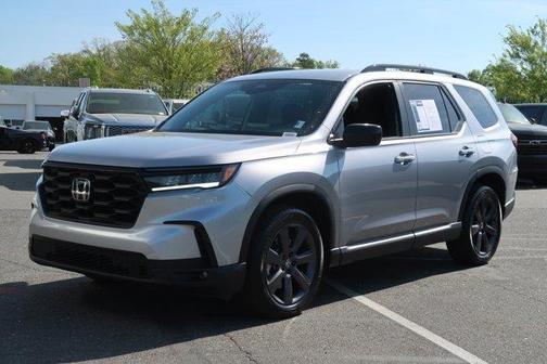 Lunar Silver Metallic 2025 Honda Pilot Sport