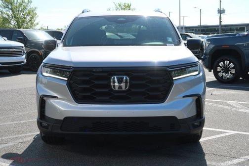 Lunar Silver Metallic 2025 Honda Pilot Sport