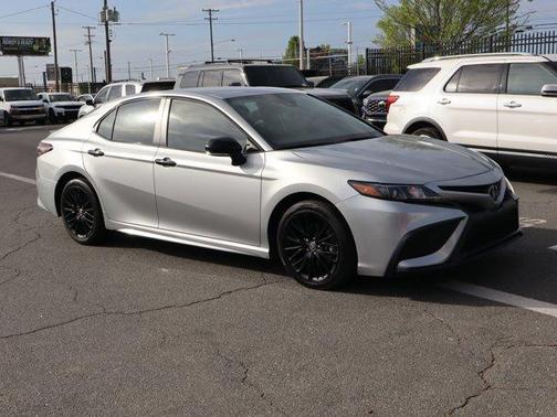 2022 Toyota Camry SE Nightshade