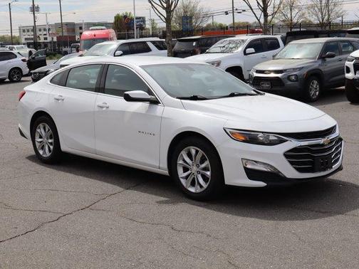 Summit White 2024 Chevrolet Malibu LT