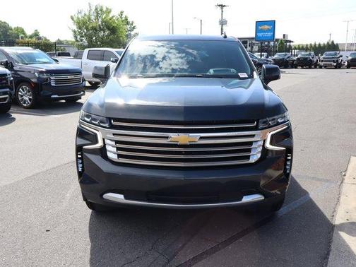 Evergreen Gray Metallic 2022 Chevrolet Tahoe High Country
