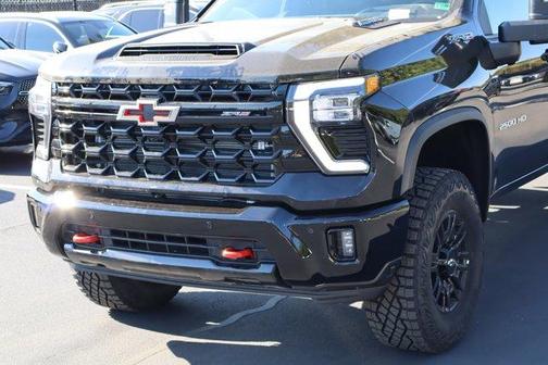 2026 Chevrolet Silverado 2500 ZR2