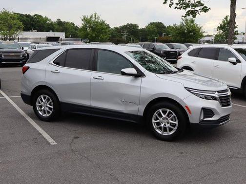 Silver Ice Metallic 2022 Chevrolet Equinox 1LT